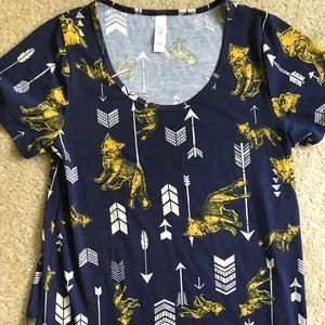 NWOT XXS Lularoe Foxes & Arrows Classic T